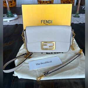 Fendi Roma Baguette Medium Dove Leather FF Logo Gold Hardware AUTHENTIC